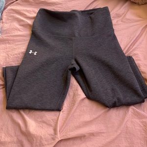 Girls XS Under Armour Compression Leggings
